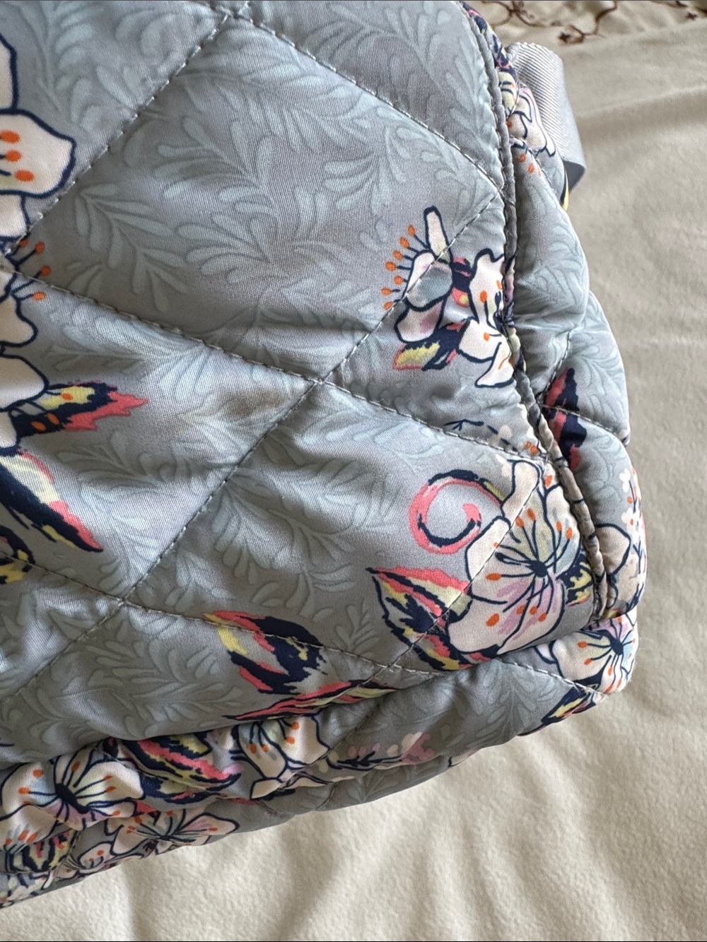 Vera Bradley Ultralight back pack - Picture 9 of 14